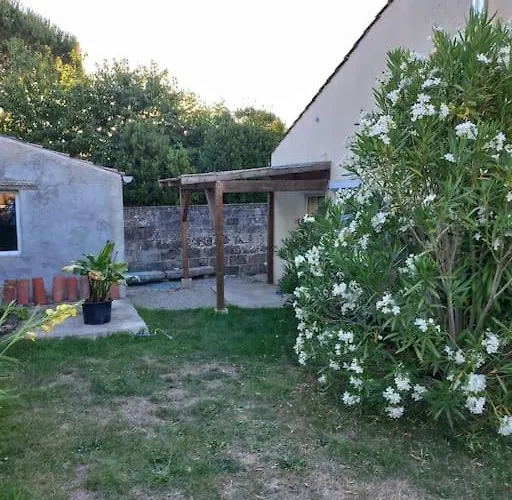 Maisonnette Marine Landeronde