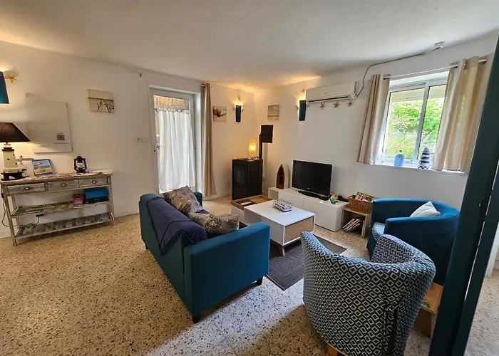 Holiday home Maisonnette Marine *